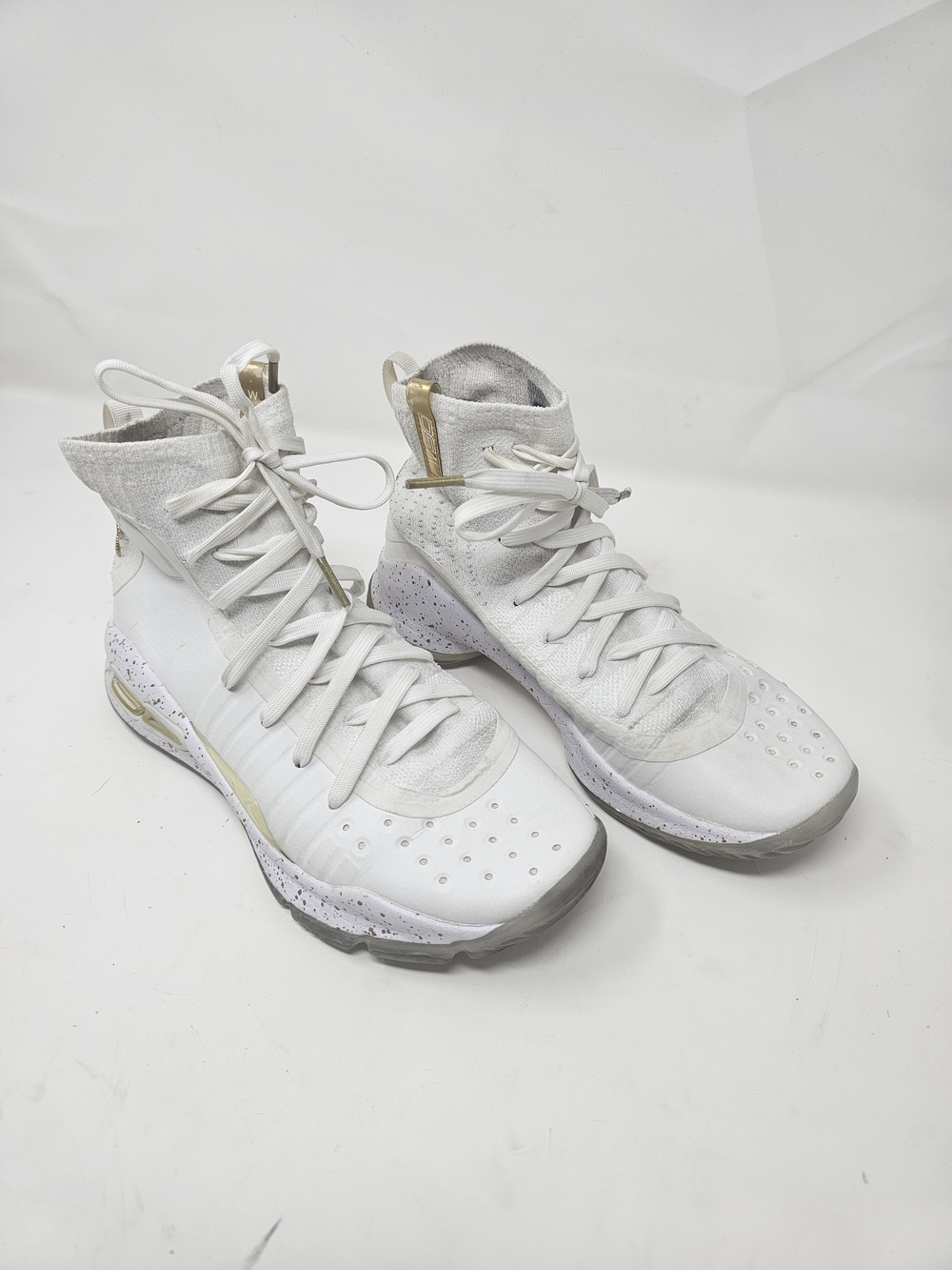 Under Armour Curry 4White Gold Size 3.5Y